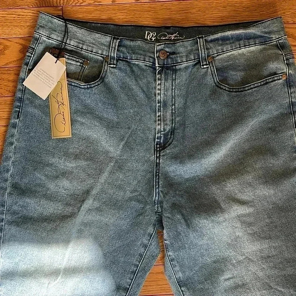 ❤️2/$50❤️[18W] DG2 Diane Gilman WMN Plus Size High Rise Jeans Flare Leg Stretch - Picture 2 of 9